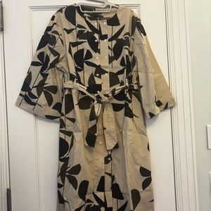 soeur Beige and Black Leaf-Pattern Shirt Dress